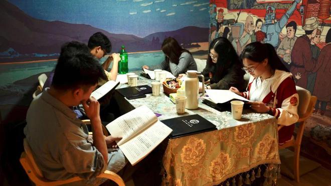 起!内江共青团为单身青年搭建趣味交友平台九游会网址是多少五四青年节 “剧”在一(图3) 起!内江共青团为单身青年搭建趣味交友平台九游会网址是多少五四青年节 “剧”在一(图3)